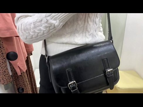 ❤️ Öffentliche Masturbation der jungen Schlampe FeralBerry mit einem Dildo in der Umkleidekabine Fucking video bei porn de.porno-negrov.ru ﹏