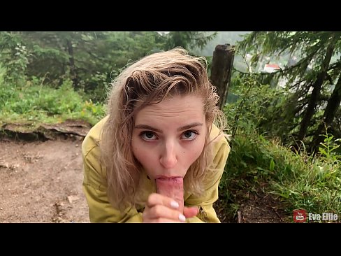 ❤️ Mädchen schluckt Sperma nach einem öffentlichen Blowjob - Eva Elfi Fucking video bei porn de.porno-negrov.ru ﹏